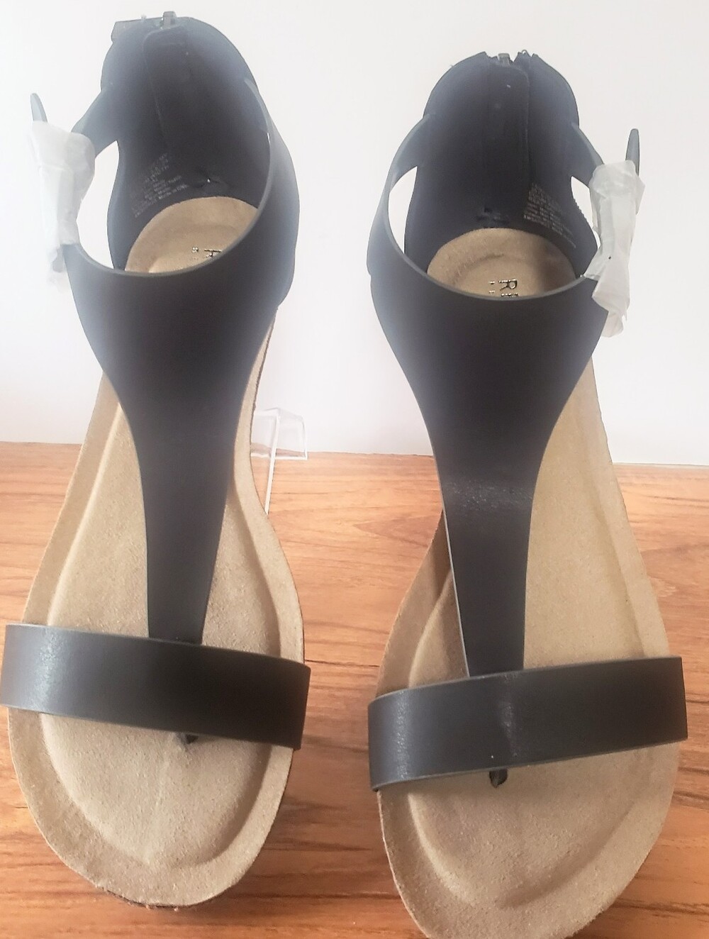 Reaction by Kenneth Cole "Great Gal" Navy Wedge Sandal, Size 8M